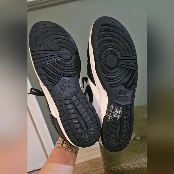 NIKE Dunk Low Retro Leather Sneakers In Panda. Black/White. Mens 7.5/Womens 8.5. - Picture 8 of 16